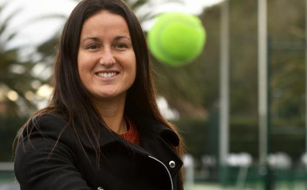 Lara Arruabarrena pasa a segunda ronda en el cuadro de dobles El